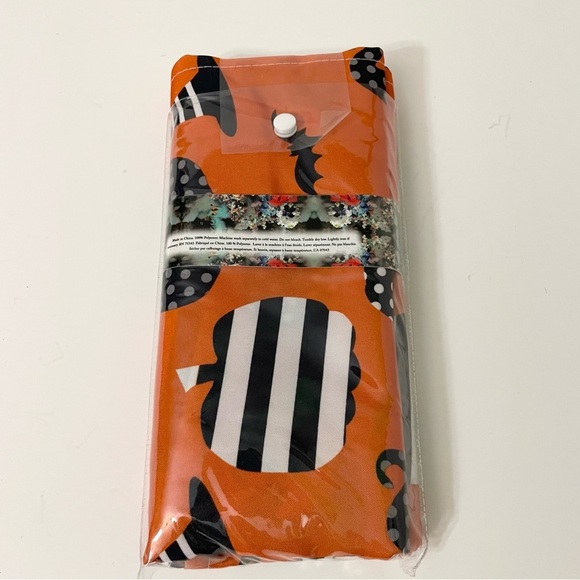 Curious By Cynthia Rowley Halloween Set of 6 Napkins - Picture 5 of 11